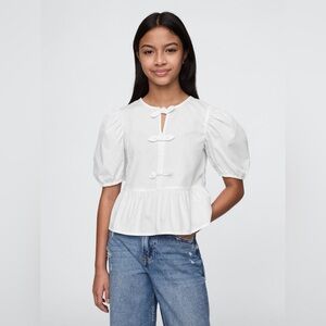 GAP Kids girls’ white puff-sleeve peplum bow top 🤍